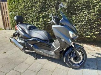 YAMAHA yamaha-x-max-400-iron-max-2016-akrapovic-uitlaat Used - the parking  motorcycles