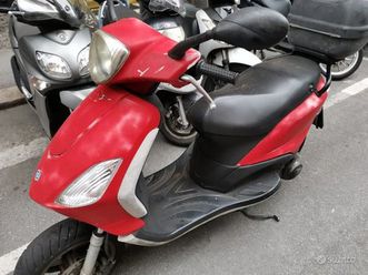 PIAGGIO piaggio-fly-125-scooter-2009 Used - the parking motorcycles