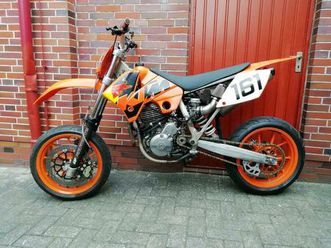 KTM supermoto-ktm-smr-650-honda-slr-650 