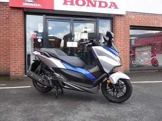 HONDA honda-nss125a-forza-125cc tweedehands - De Parking