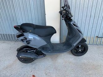 PIAGGIO zip-sp-180cc tweedehands - De Parking