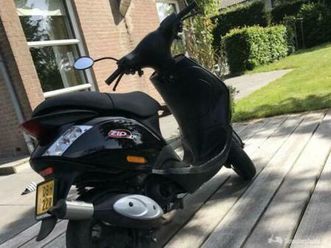 PIAGGIO zip-2takt-50-70cc-opknapper-gezocht tweedehands - De Parking