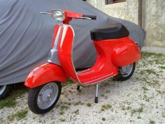 vespa 50 special rossa