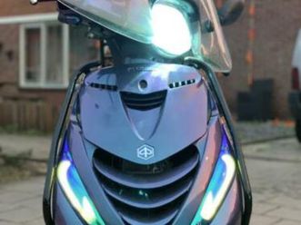 PIAGGIO piaggio-zip-4t-3v-iget-2018-80cc-malossi Used - the parking  motorcycles