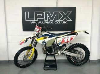 HUSQVARNA husqvarna-te-husqvarna-te-300-2015-in-barton-le-clay-bedfordshire-gumtree  de segunda mano el Parking