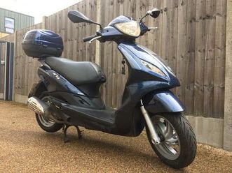 PIAGGIO piaggio-fly-2014-124-cc-in-islington-london-gumtree Used - the  parking motorcycles