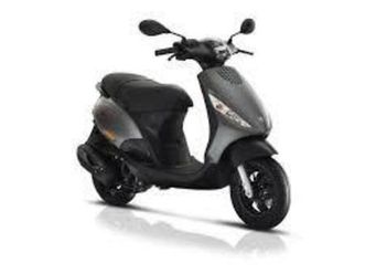 zip piaggio 2021