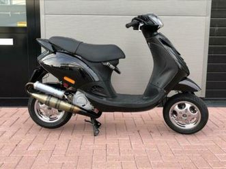 PIAGGIO piaggio-zip-sp-h2o-180cc-a1-kenteken-let-op-water-gekoeld  tweedehands - De Parking