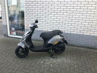 PIAGGIO mooie-piaggio-zip-sp-45km-brom-nardo-grey-bj20217-7000km Used - the  parking motorcycles