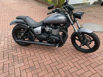 TRIUMPH triumph-speedmaster-865-baujahr 
