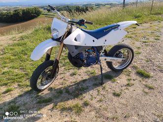 HUSQVARNA 250-wr-husqvarna-2001-double-monte de segunda mano el Parking