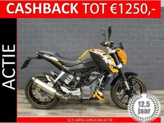 KTM ktm-125-duke-abs-bj-2014-akrapovic 