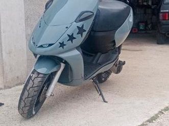 APRILIA APRILIA SONIC 50 - 1998 tweedehands - De Parking