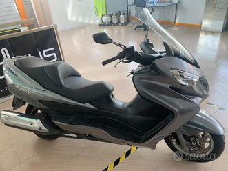 SUZUKI suzuki-burgman-400-k7 Used - the parking motorcycles