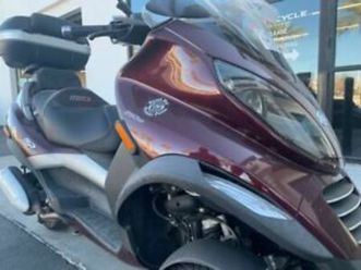 PIAGGIO 2007-piaggio-mp3-250-three-wheeler Used - the parking motorcycles