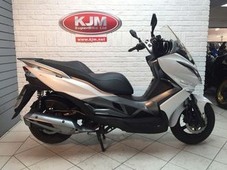 KAWASAKI KAWASAKI KAWASAKI J125, 2016/66, JUST 4,431 MILES, FULL SERVICE  HISTORY 125CC tweedehands - De Parking