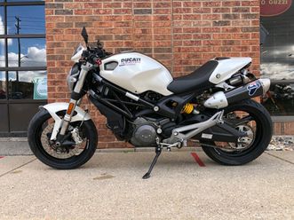 DUCATI 2009-ducati-monster-696 