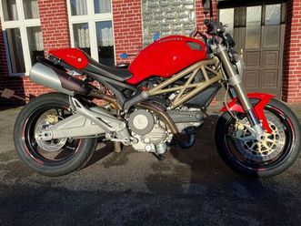 DUCATI DUCATI MONSTER 696 *20TH 