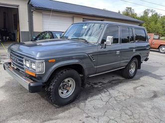 Toyota Land Cruiser 1990 Toyota Land Cruiser Used The Parking