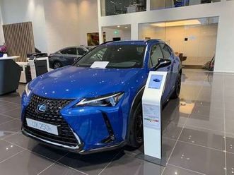 lexus-ux-250h-black-line