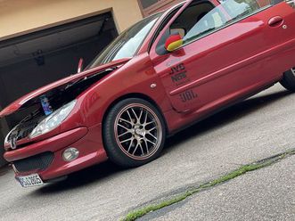 Red Peugeot 206 Tuning