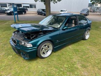 bmw-318-compact-schlastfest