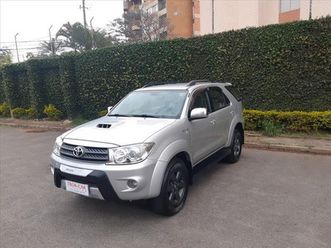 TOYOTA HILUX toyota-hilux-sw4-toyota-hilux-sw4-srv-4x4-7-lugares-3-0 ...
