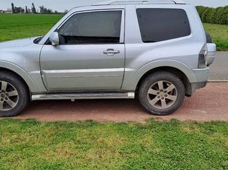 MITSUBISHI PAJERO voiture-mitsubichi-pagero Used - the parking 
