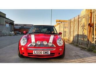 MINI MINI mini-cooper-1-6-red-one-of-the-last-r50-models-made-first ...