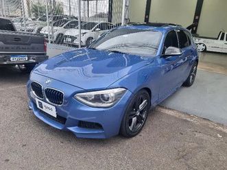 bmw-125i-m-sport-azul-estoril-com-interna-clara