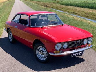 alfa-romeo-gt-1300-junior-unificato-1975