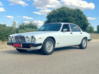 jaguar-sovereign-v12-1988