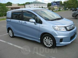 HONDA FREED SPIKE honda-freed-spike-2012