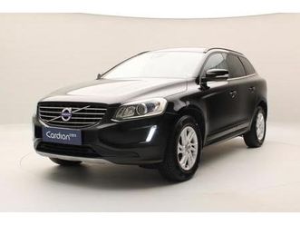 VOLVO XC60 D3 volvo-xc60-d3-momentum-rezervace