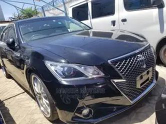 toyota-crown-majesta-2-5-awd-hybrid-2015-black