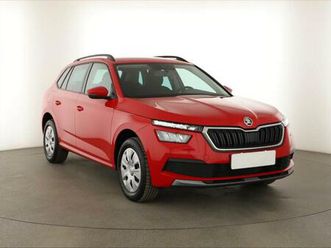 škoda kamiq 1.0 tsi, čr,1.maj, serv.kniha