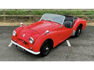1954-triumph-tr2-rouge-conduite-a-droite-in-royaume-uni