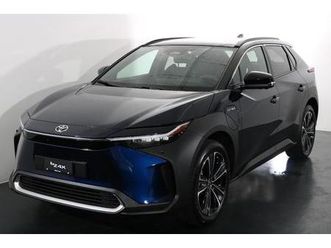 toyota bz4x premium awd: réserver un essai sur route !