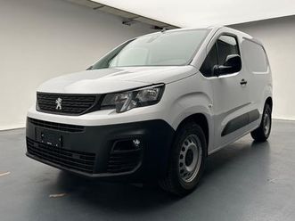 peugeot-e-partner-kaw-800-standard-50-kwh-reserver-un-essai-sur-route