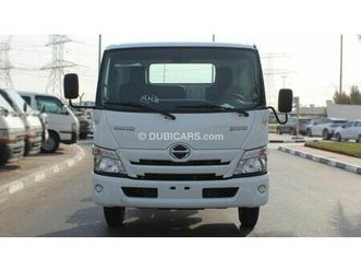 hino 300 hino 300 xzu 710l 6.5 ton 300s wide cab 4x2 ( export only )