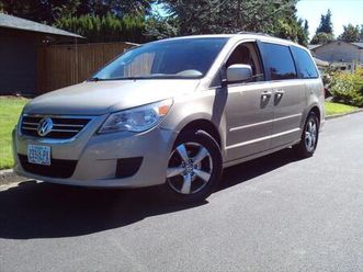 used 2009 volkswagen routan se