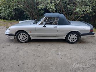 alfa romeo spider - 1987