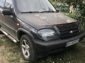 chevrolet niva 2004
