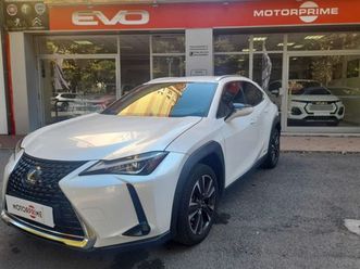 ux 250h executive hybrid 152 cv 4wd