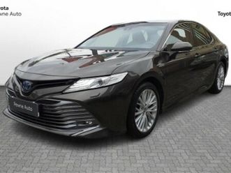 toyota camry 2.5 hybrid 218km executive