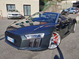 r8-spyder-5-2-v10-fsi-quattro-540cv-s-tronic