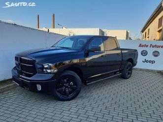 dodge-ram-1500-5-7-v8-hemi-classic