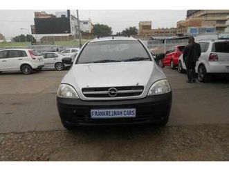 nissan-np200-1-6i-2012