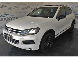 VOLKSWAGEN TOUAREG volkswagen-touareg-3-0-v6-tdi-executive-tetto-fari-a-led
