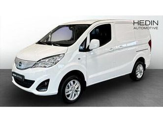 helelektrisk skåpbil med 3,5 kubiks lastutrymme